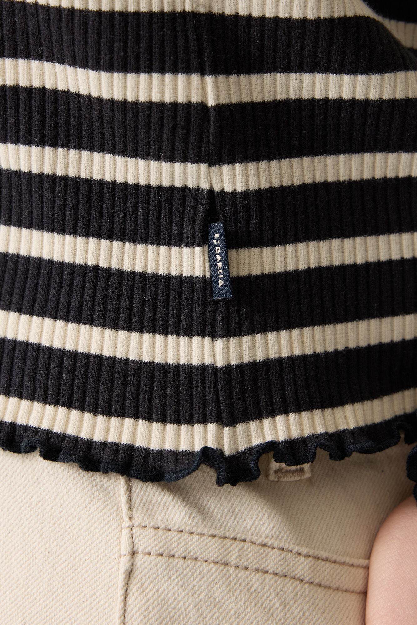 Garcia Mädchen Langarmshirt  M262406 – off black