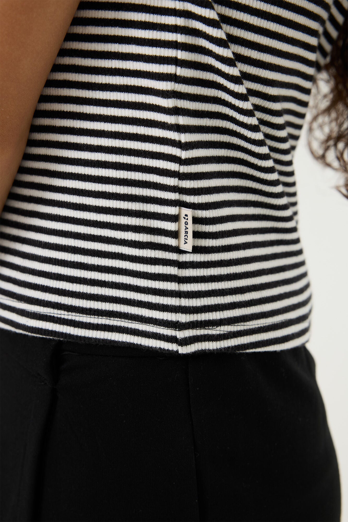 Garcia Mädchen T-Shirt N262605 – off black