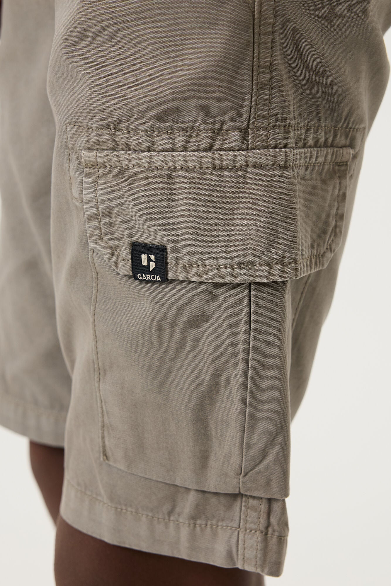 Garcia Jungen Short O263525 – taupe grey