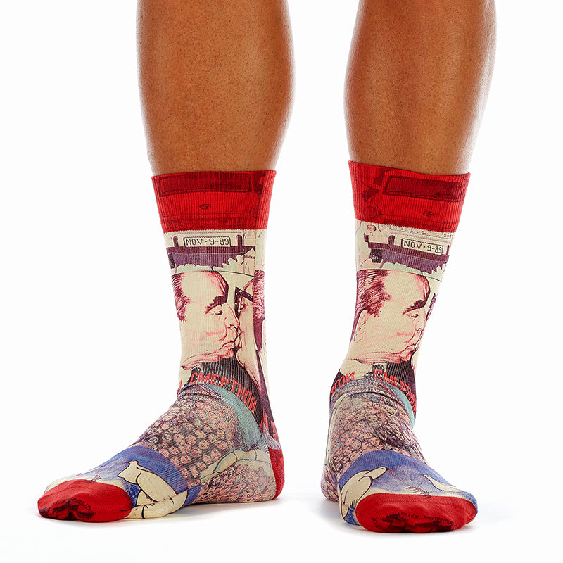 Wigglesteps Men Socks THE WALL